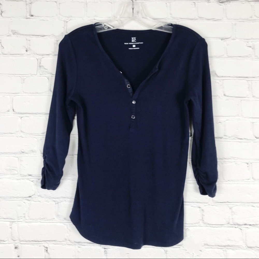 NY& C Navy 3/4 Length T-Shirt🌻